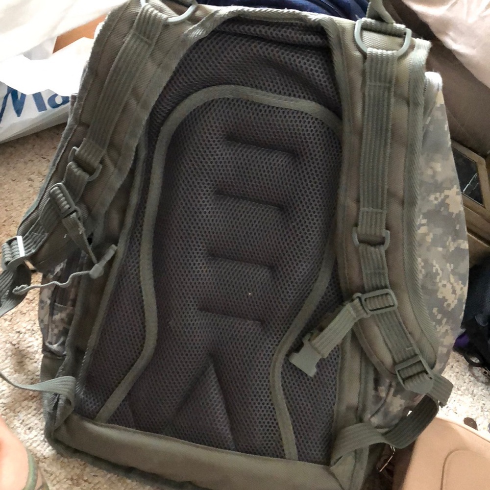 Backpack - Picture 3 of 3